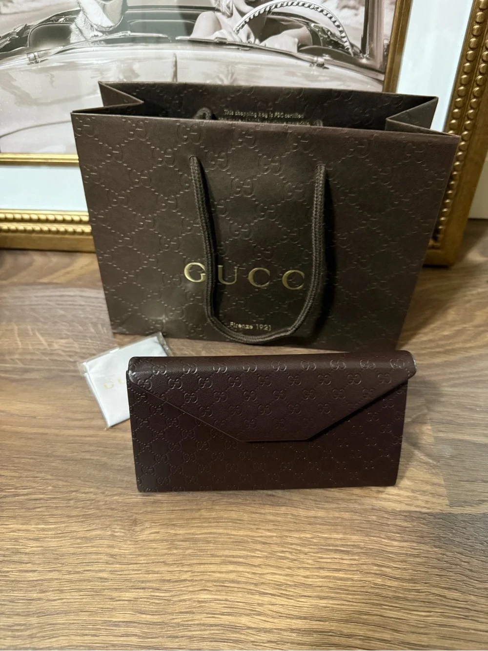 Gucci classic black